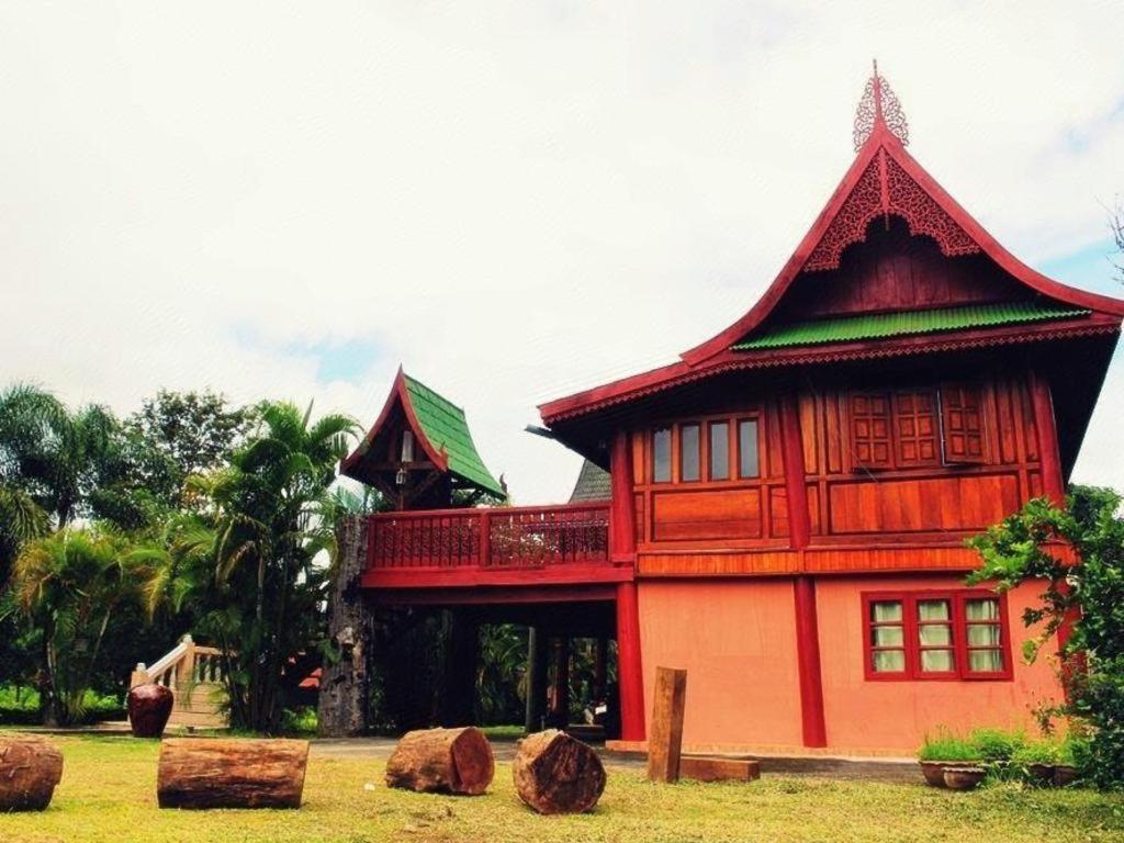 Umphangburiresort Exterior photo